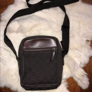 Gucci crossbody bag *PRICE is FIRM*